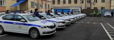 Подразделениям Госавтоинспекции Курганской области вручили новые патрульные автомобили
