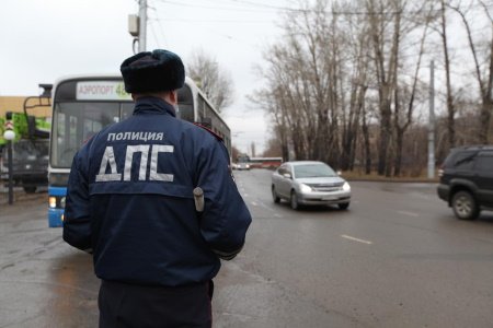 В Иркутске продолжаются рейды по соблюдению мер санитарной безопасности в общественном транспорте