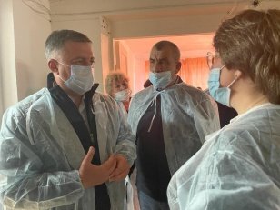 Губернатор Игорь Кобзев встретился с пострадавшими в авиакатастрофе