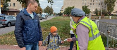 В Белгородской области «родительский патруль» развернул консультационные площадки вблизи пешеходных переходов
