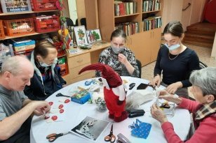 В рамках нацпроекта «Демография» в Ново-Ленинском доме-интернате открылась творческая мастерская