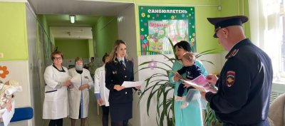 В детских поликлиниках и женских консультациях Кабардино-Балкарии стартовали тренинги по правилам безопасной перевозки детей