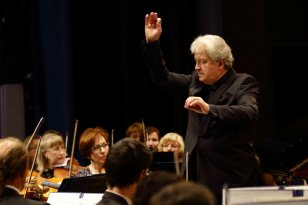 Губернаторский симфонический оркестр отправится в гастрольный тур по городам России