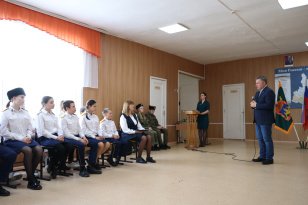 В Куйтунском районе Игорь Кобзев провел для школьников урок мужества