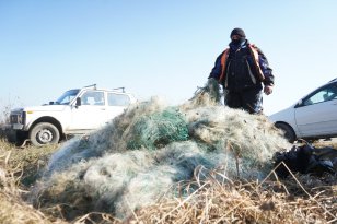 Более 60 квадратных километров Иркутского водохранилища очистят в текущем году от брошенных рыболовных сетей