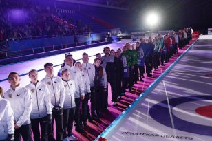 Чемпионат России по кёрлингу среди смешанных команд стартовал в Иркутске