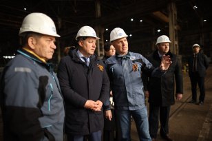 Губернатору Игорю Кобзеву представили новое оборудование на Иркутском заводе тяжелого машиностроения