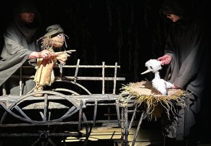 Премьерой «Лети, Аистёнок, лети!» Иркутский театр кукол «Аистёнок» завершил театральный сезон