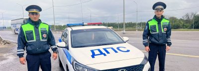 В Тульской области автоинспекторы оказали помощь женщине-водителю легкового автомобиля, у которого в движении отказали тормоза