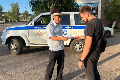 В Улан-Удэ сотрудники ОГИБДД проводят профилактические мероприятия по предупреждению аварийности с участием пешеходов