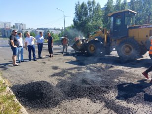 В Усть-Илимском районе восстанавливают автомобильные дороги местного и регионального значения