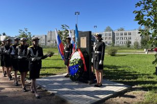 Памятный знак воинам 114-й Иркутско-Свирской дивизии возвели с участием Иркутской области в городе Лодейное Поле