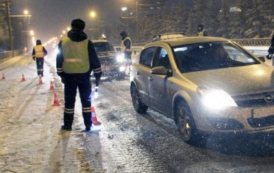 Сотрудники Госавтоинспекции Красноярска напоминают – состояние «похмелья» за рулем опасно