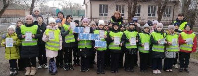 В рамках социальной акции «Дни детской дорожной безопасности» на Ставрополье действуют 35 пунктов вручения световозвращающих элементов