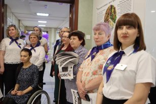 Министерство труда и занятости и Кадровый центр Иркутской области реализовали волонтерский проект по созданию газеты для дома-интерната