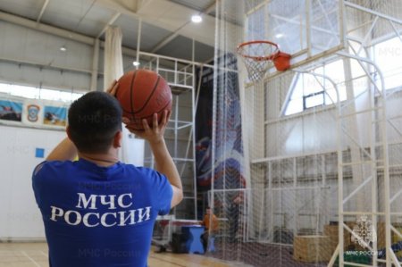 Лучшую баскетбольную команду среди спасателей и пожарных определили в Чите