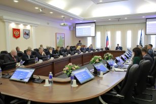 Константин Зайцев: Несмотря на сложные условия, Правительство региона справляется с основным задачами развития