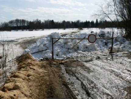 На реках Катангского района за сутки закрыты три ледовые переправы, остаются действующими шесть