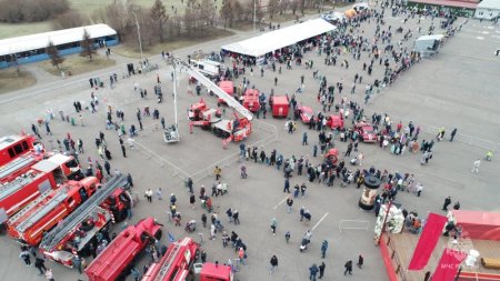 Состоялся масштабный фестиваль в честь 375-летия пожарной охраны России