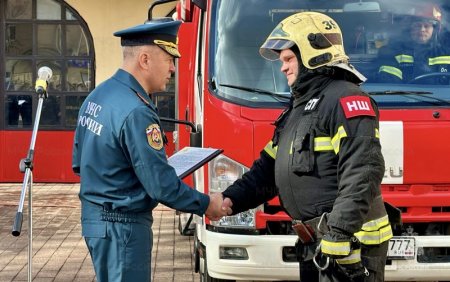 В Главном управлении МЧС России по г. Москве состоялись проводы огнеборца на заслуженный отдых