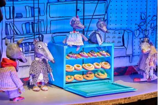 В Иркутске впервые открылись гастроли Санкт-Петербургского государственного «Кукольного театра сказки»