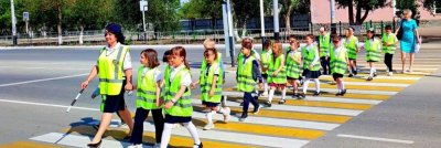 Автоинспекторы Подмосковья продолжают инструктировать школьников по правилам дорожного движения