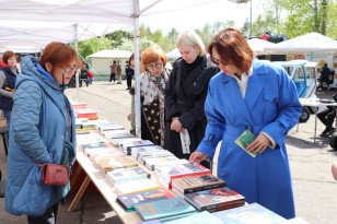 «КнигаМай» на острове Конном посетило почти 10 тысяч человек - Иркутская область. Официальный портал