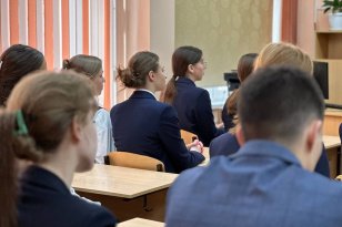 В школах Иркутской области проходит профориентационный урок «Моё будущее – моя страна»