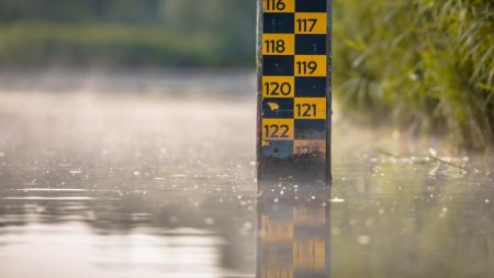 О неблагоприятном гидрологическом явлении в верхнем течении реки Бирюсы в Нижнеудинском районе информируют метеорологи